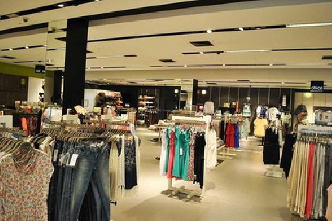 洪雅商场里的店面怎么装修？